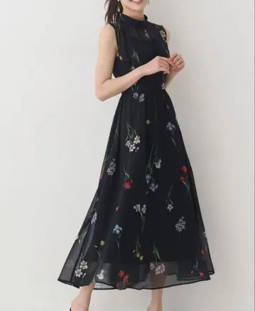 MERCURYDUO 꽃무늬 백 레이스업 원피스