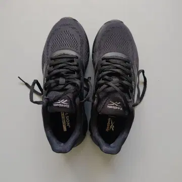 Reebok 러닝화 블랙