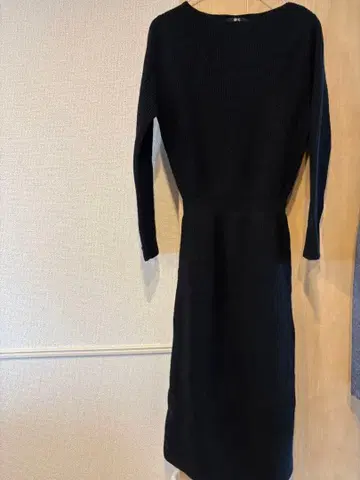 택 포함 새상품 UNIQLOC 보트넥 니트 원피스 BLACK S