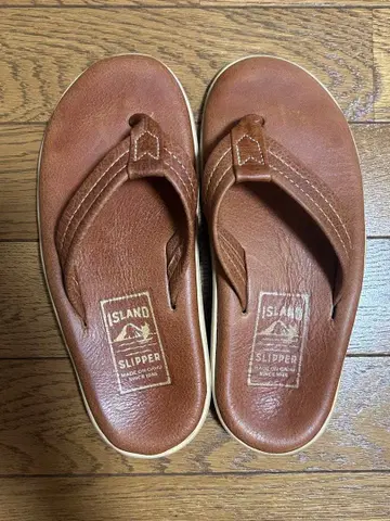 ISLAND SLIPPER PT202/BUFF 플립플랍 브라운