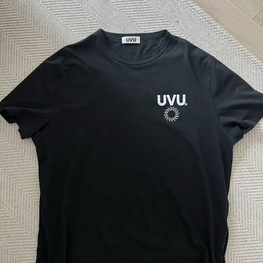 Shop uvu티 on Bunjang Global Site - No more Korean account!