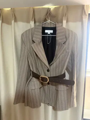 ZARA 테일러드 자켓 스트라이프 벨트 포함