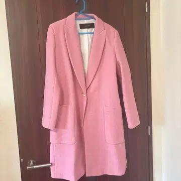 ZARA 핑크 코트 새상품급