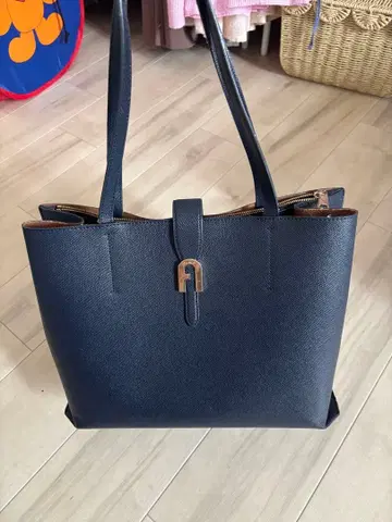 FURLA SOFIA L