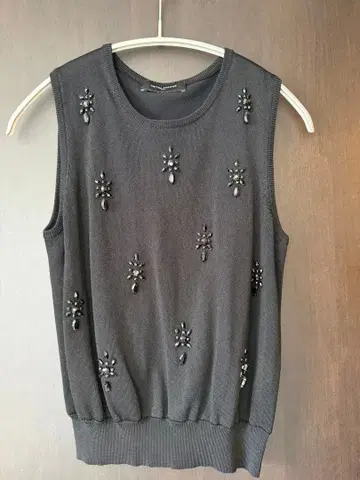UNITED ARROWS 비쥬 부착 앙상블 블랙