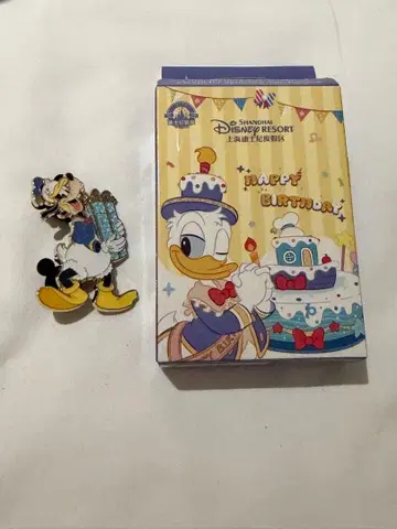 상하이 디즈니 도날드 생일 핀 배지 구피
