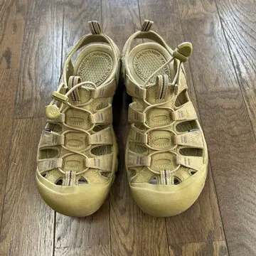 KEEN 뉴포트 H2 베이지 26.5cm