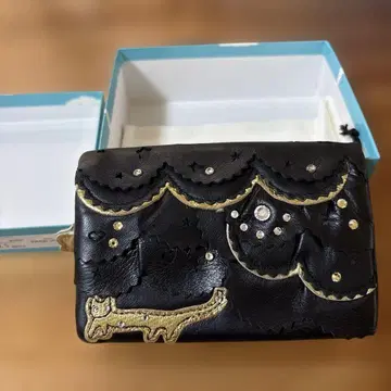 츠모리 치사토 CARRY 접이식 지갑 고양이 모티브