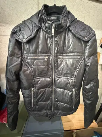 5351 Pour Les Hommes 다운 자켓 블랙
