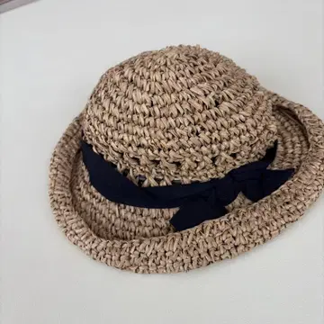 CA4LA 밀짚모자