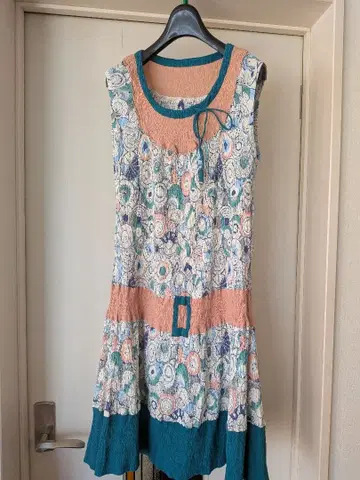 TSUMORI CHISATO 슬리브리스 원피스 올 패턴 클레프리