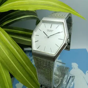 여름 대형 SALE [레어템] ORIENT QUARTZ 손목시계