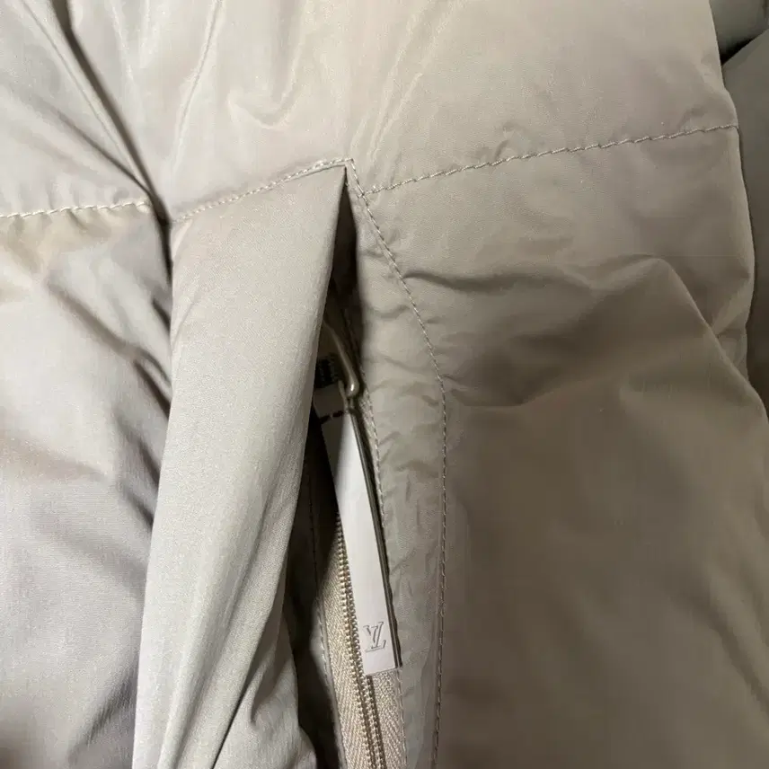 루이비통 모노그램 패딩 브라운 54사이즈 사진 5