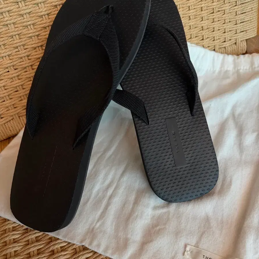 The Row Hugo Slide | Bunjang Global
