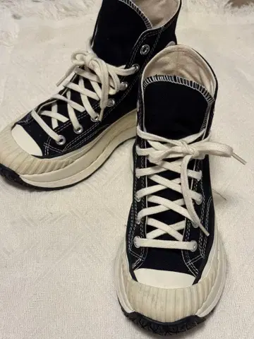 CONVERSE CT70 블랙 통굽 하이컷 스니커즈