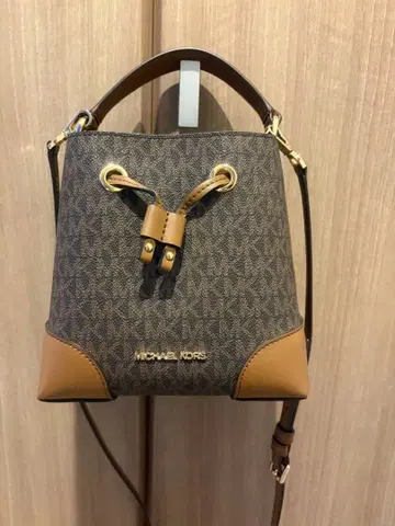MICHAEL KORS 숄더백 버킷백