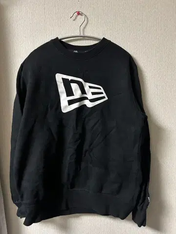 NEW ERA 크루넥 맨투맨 블랙 M 사이즈