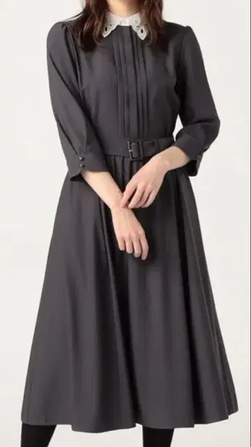 새상품 미착용 택 포함 레스 빠세 원피스 다크 그레이