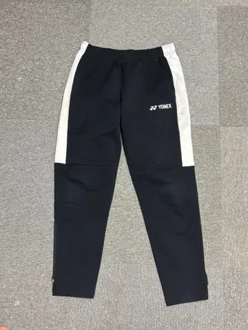 YONEX 요넥스 웜업 팬츠 블랙 화이트