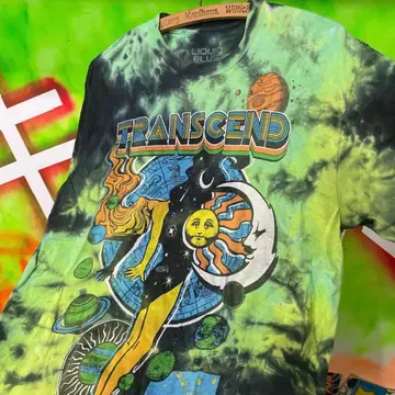 TRANSCEND 리퀴드 블루 사이키 우주 타이 다이 점성술 티셔츠