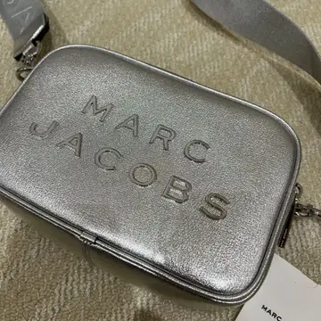 새상품급! MARC JACOBS 숄더백 실버