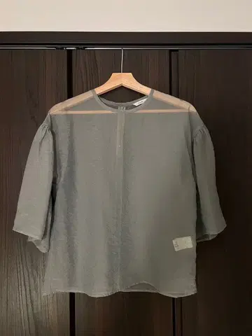 CLANE 시어 블라우스 반팔