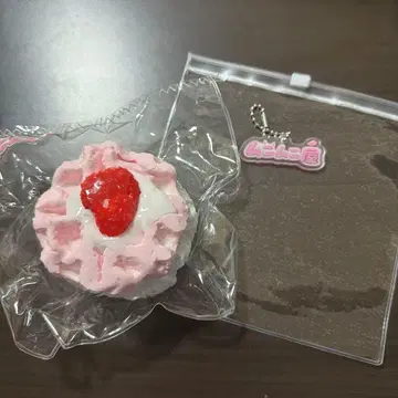 무니무니야 딸기 케이크