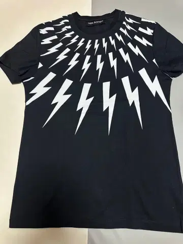 Neil Barrett 썬더볼트 티셔츠