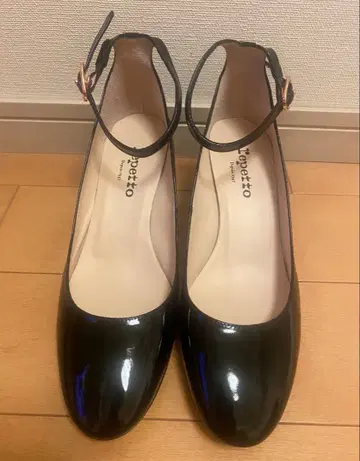 레페토 앵클 스트랩 펌프스