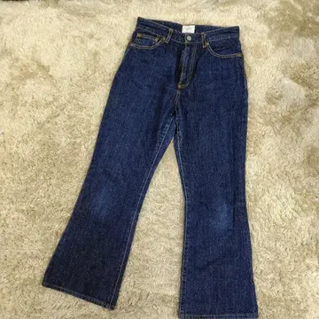 23AW Ungrid 하이웨스트 플레어 데님 일본제 26 다크 네이비