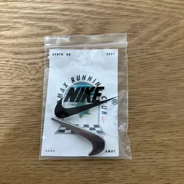 NIKE AIR MAX RUNNING CLUB 스우시 핀 배지