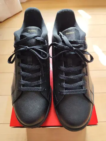 미사용 새상품 리복 스니커즈 NPC II MW533 블랙