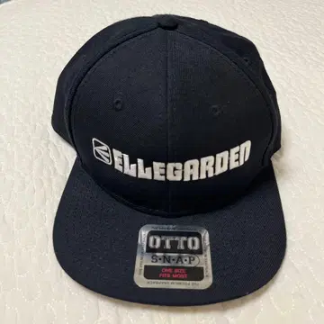 ELLEGARDEN 로고 자수 캡 블랙