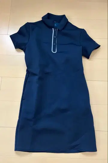 adidas 폴로 원피스 네이비 L 사이즈
