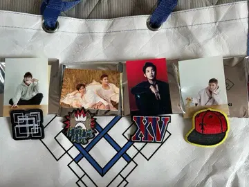 동방신기 LIVE 투어 2019년 굿즈 와펜 브로치 (스티커 포함)