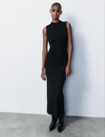 ZARA 슬리브리스 드레이프 롱 원피스 블랙