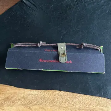 Abercrombie & Fitch 가죽 목걸이
