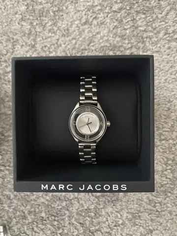 Marc Jacobs Tether MBM3416