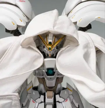 GUNDAM FIX FIGURATION 윙건담 제로 클로크드 커스텀