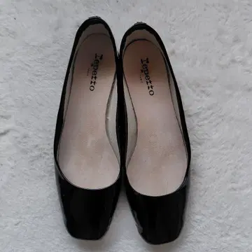 새상품 레페토repetto 에나멜 플랫 펌프스 신발 블랙 38