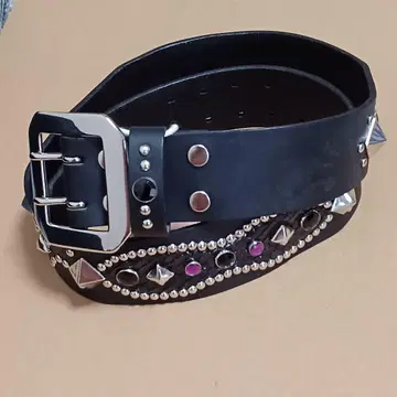 모던 파이리츠 스터드 벨트