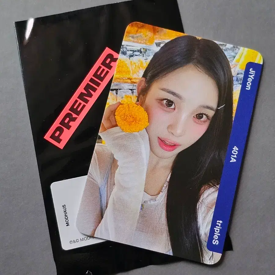 Triples jiyeon Premier Object | Bunjang Global