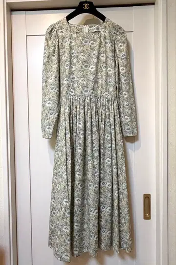 최종 가격 Laura Ashley 꽃무늬 원피스