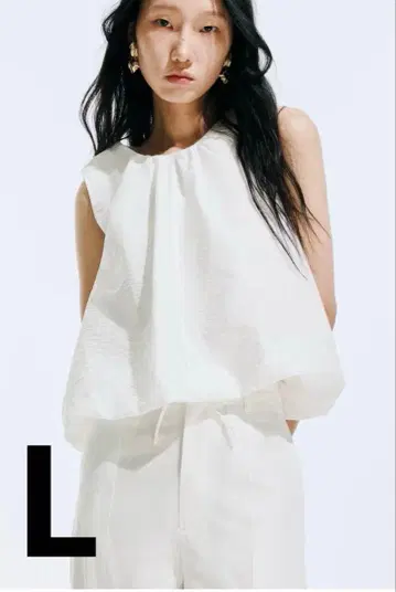 H&M 버블 밑단 상의 화이트 L 사이즈