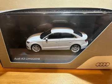 Audi A3 Limousine 미니카 화이트