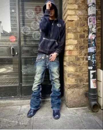 TRUE RELIGION 플레어 데님 스티치 swag archive