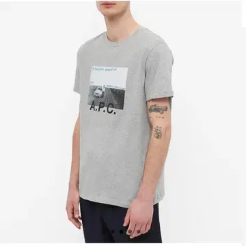 A.P.C. GAUTHIER 그래픽 티셔츠