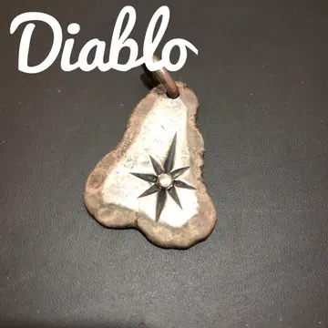 Diablo 실버 펜던트 탑