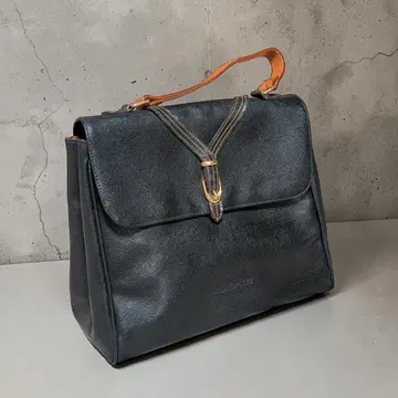 EMILIO PUCCI 가죽 핸드백 블랙