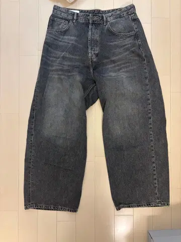 완판템 ZARA 배기 데님 EUR42 블랙